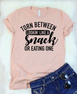 Between Snack Tshirt ZNF08